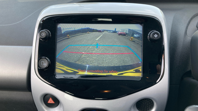 Toyota Aygo 1.0 VVT-i X-Play 5dr x-shift Petrol Hatchback